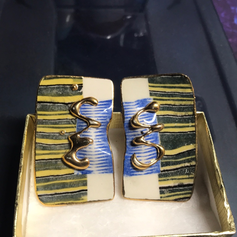 Vintage 80s porcelain elongated earrings